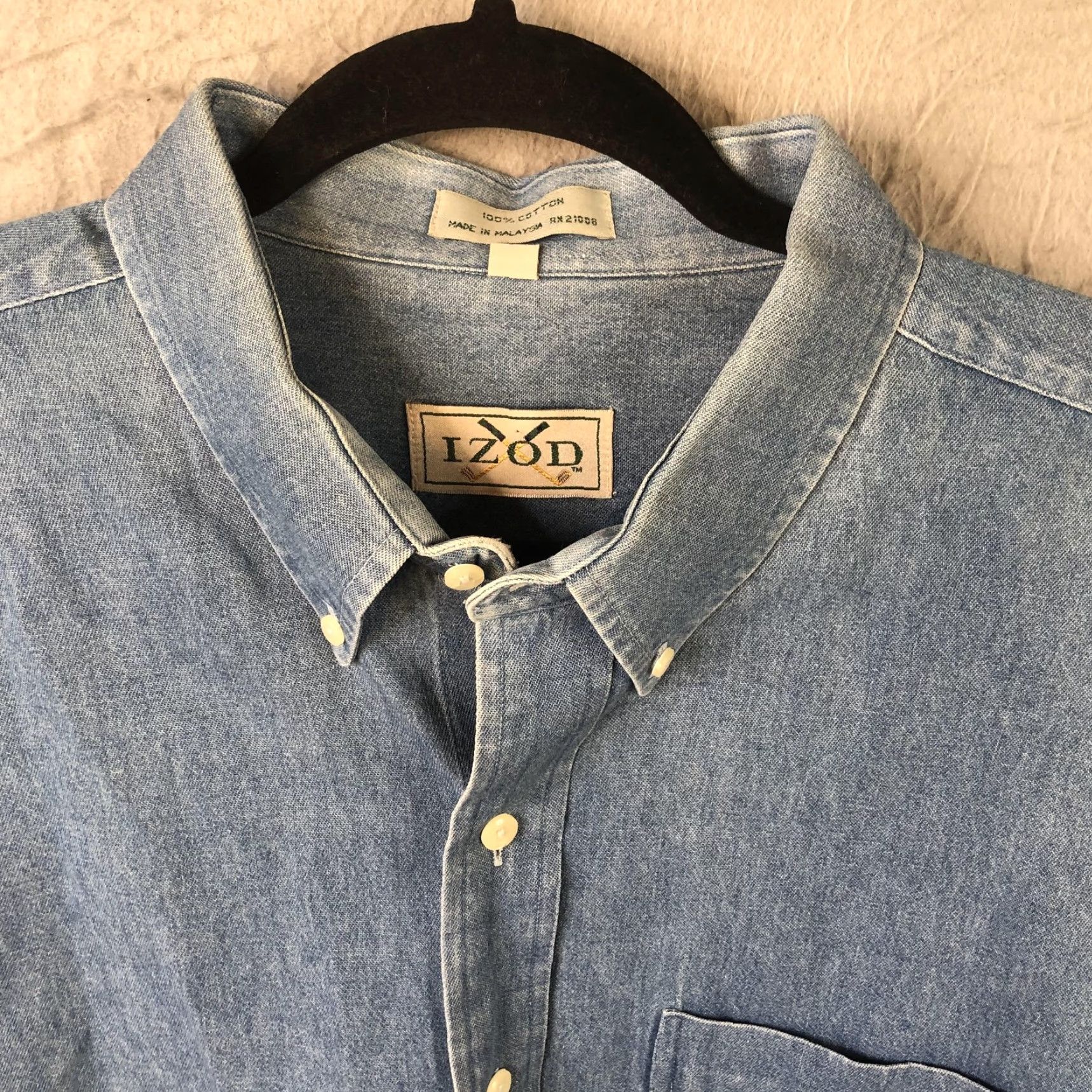 Izod VINTAGE IZOD Denim Shirt Mens XL Blue Button-Down Long Sleeve Pocket Casual Chambray Shirt Mens Size US XL / EU 56 / 4 - 7 Thumbnail