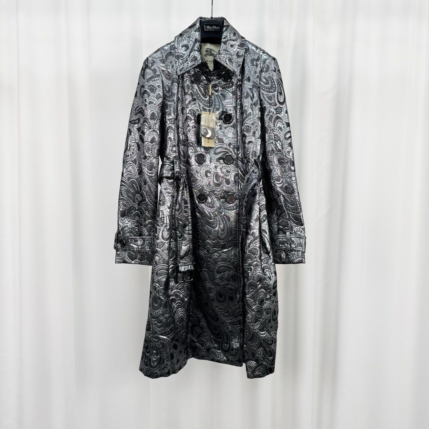Burberry Burberry Double-Breasted Jacquard Trench Coat Size M / US 6-8 / IT 42-44 - 1 Thumbnail