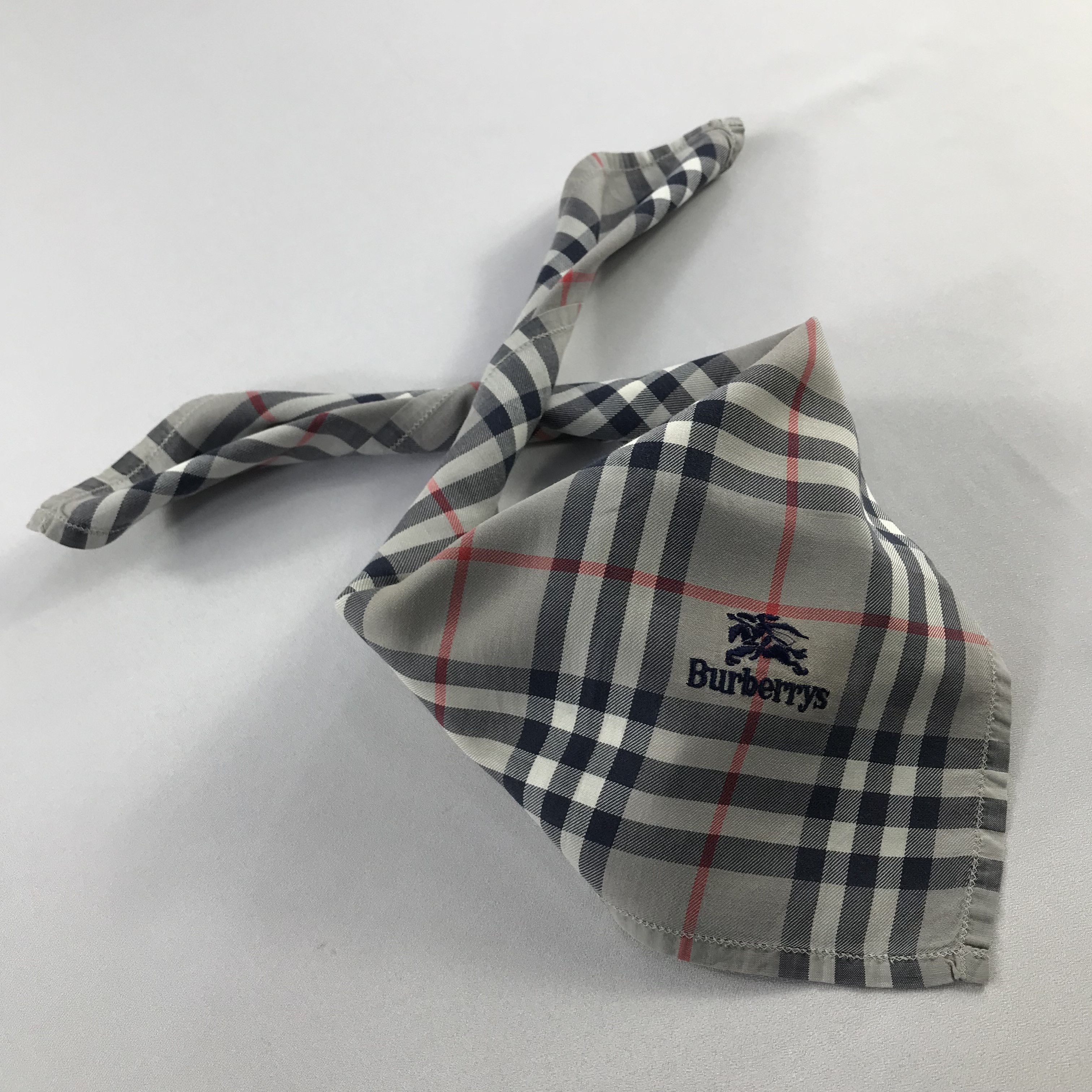 Burberry Burberry Handkerchief / Bandana / Neckerchief C598 Size ONE SIZE - 2 Thumbnail