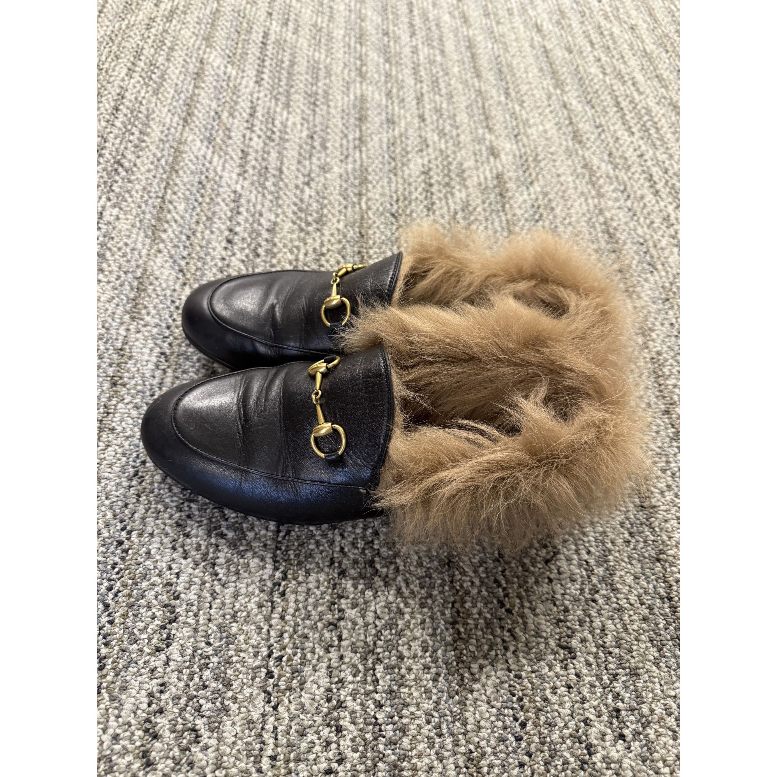 Gucci Gucci Black Leather Princetown Fur Lined Loafers Size 37 Mad Size US 7 / IT 37 - 7 Thumbnail