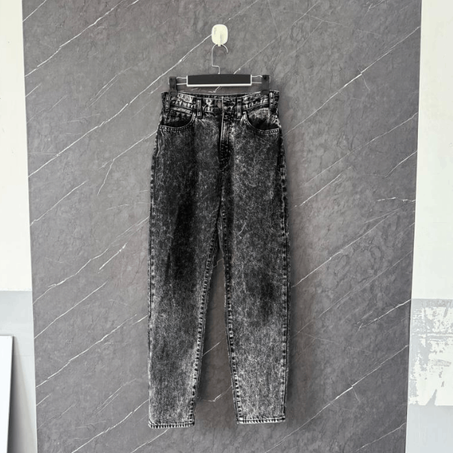 Celine Celine Ripped low-rise jeans 26eu Size US 26 / EU 42 - 1 Thumbnail