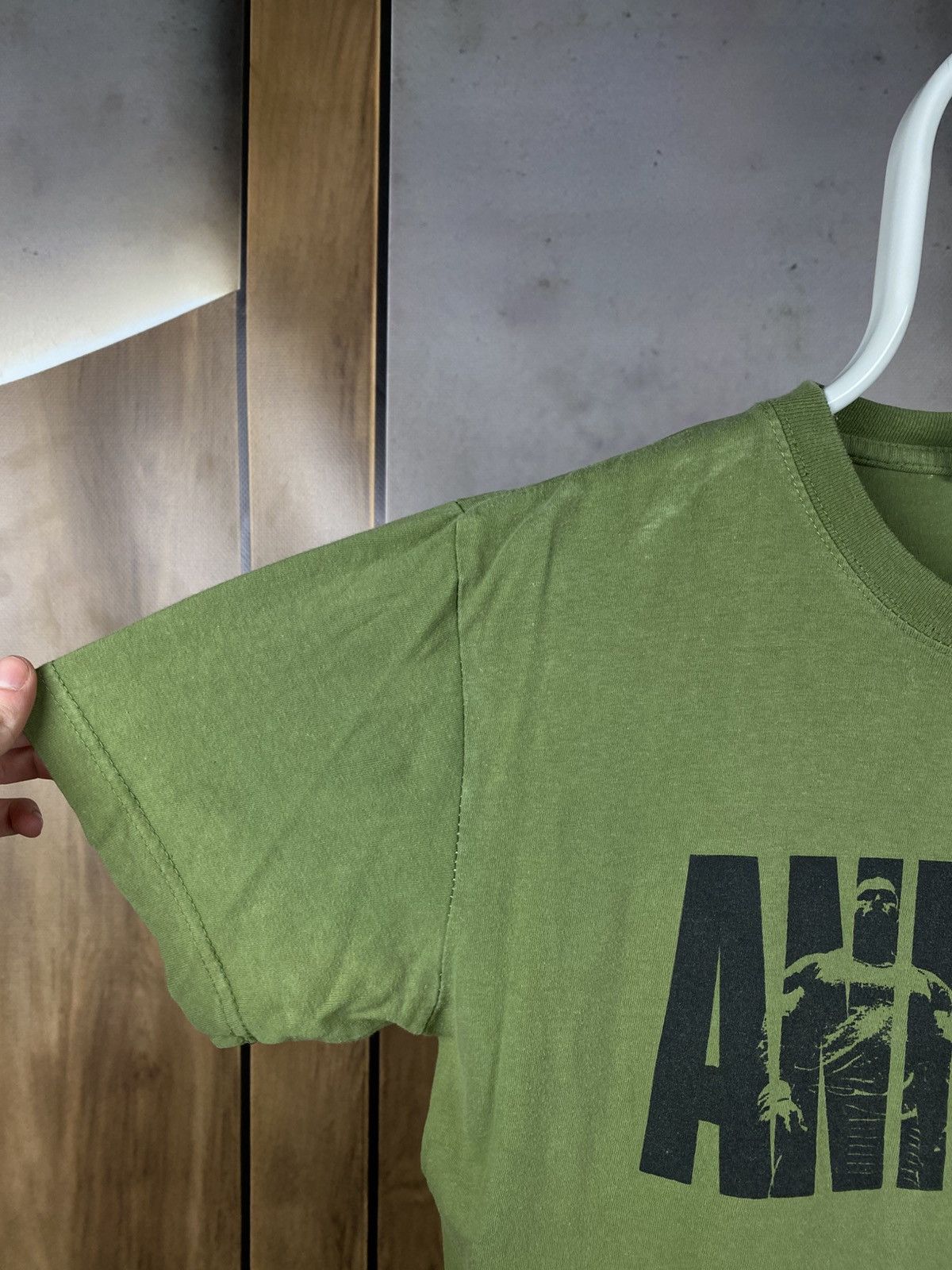 Band Tees 🪲Vintage 00s T-Shirt Animal Gym Powerlifter Bodybuilder Tee🪲 Size US M / EU 48-50 / 2 - 4 Thumbnail
