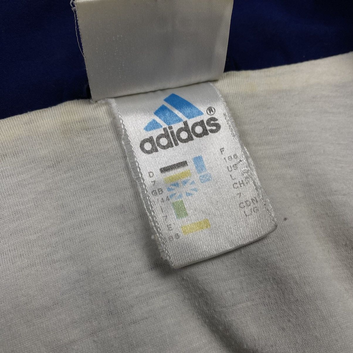 Adidas Vintage Adidas 3-Stripes Y2K Streetwear Track Jacket Men L Size US L / EU 52-54 / 3 - 8 Thumbnail
