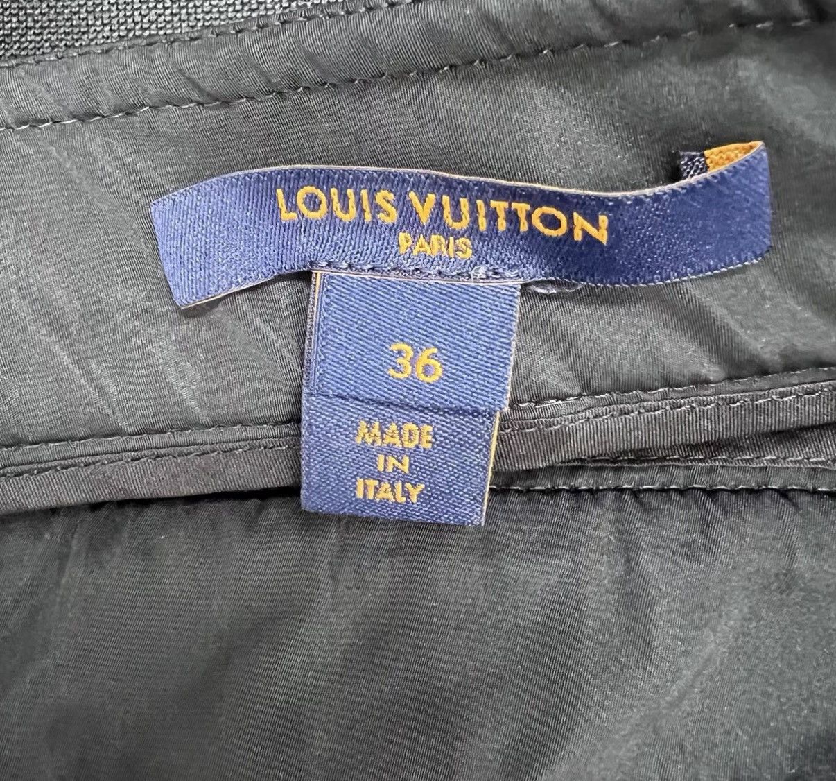 Louis Vuitton Louis Vuitton Black Gold Button Logo Embroidered Skirt K12 Size 25" / US 0 / IT 36 - 3 Thumbnail