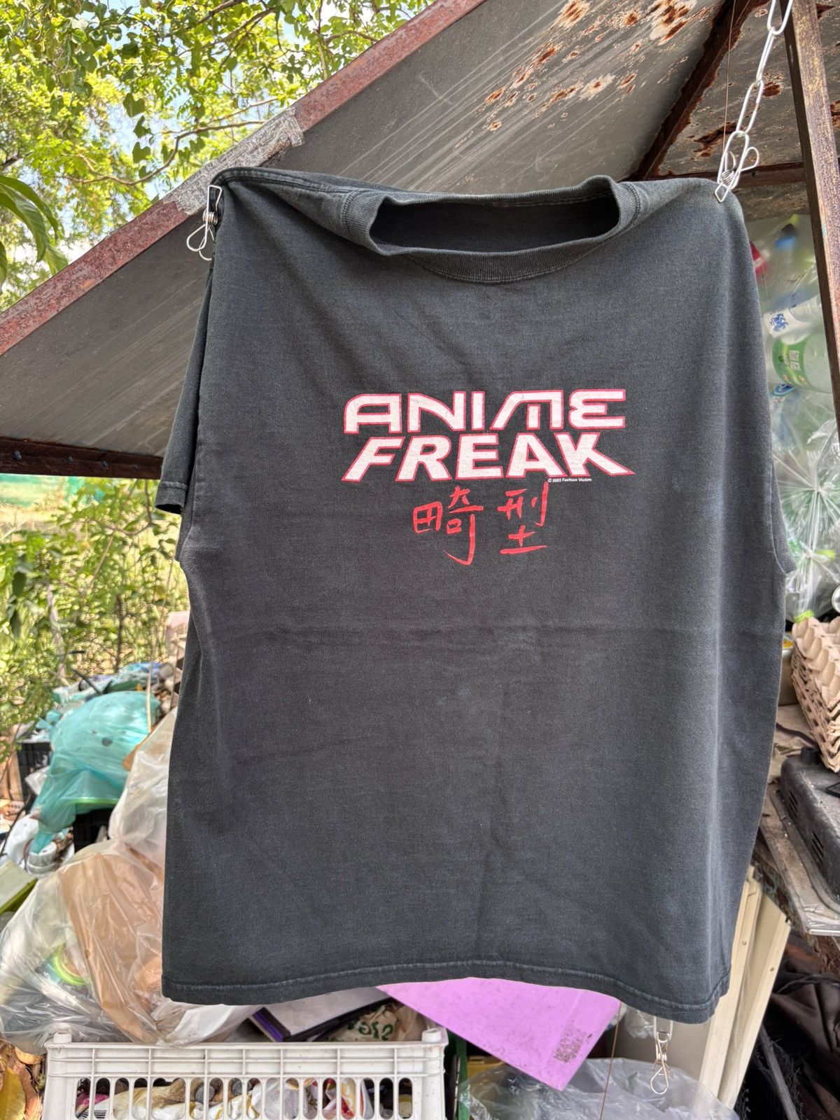 ⭐︎00s Vintage fashion victim Anime freak Vintage 2003 Anime Freak T-shirt “fashion Victim” Logo