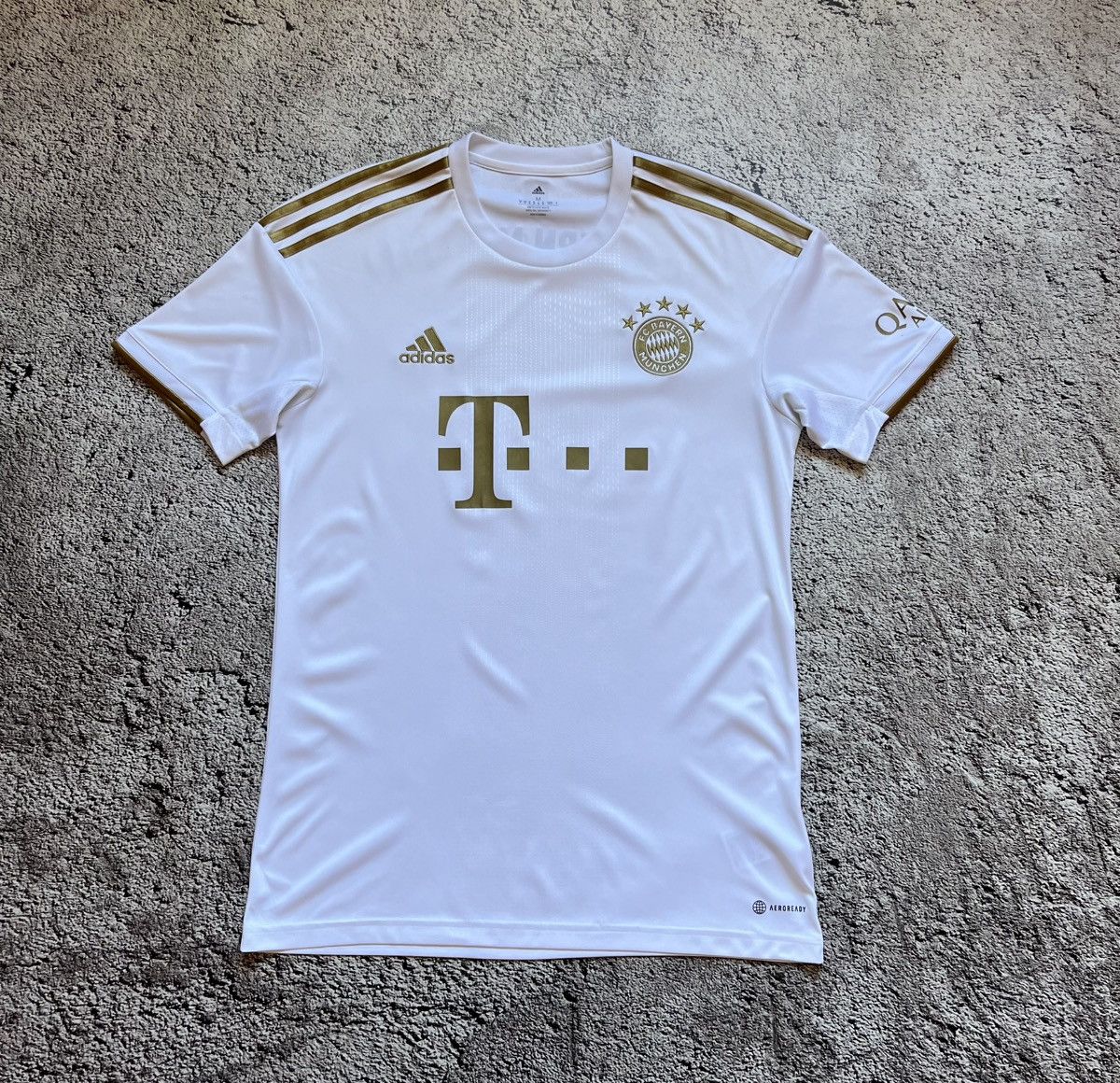 Adidas FC Bayern Munich Adidas White Gold Jersey Size M Size US M / EU 48-50 / 2 - 1 Thumbnail