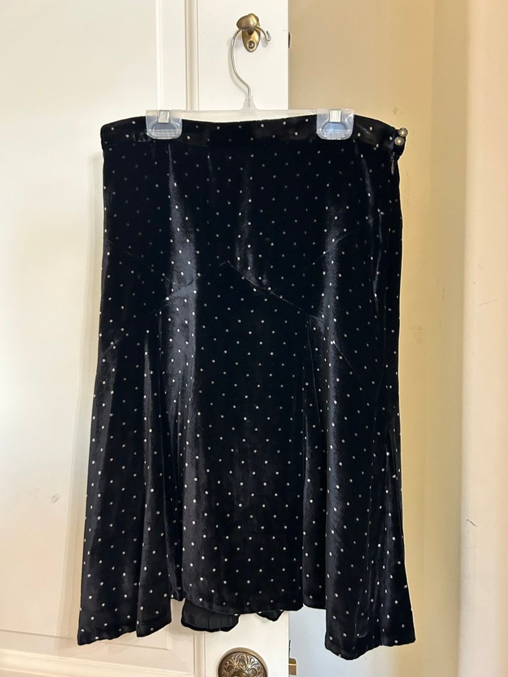 Marc Jacobs Marc Jacob’s Vintage Velvet Polka Dot Skirt Size 27" / US 4 / IT 40 - 2 Thumbnail
