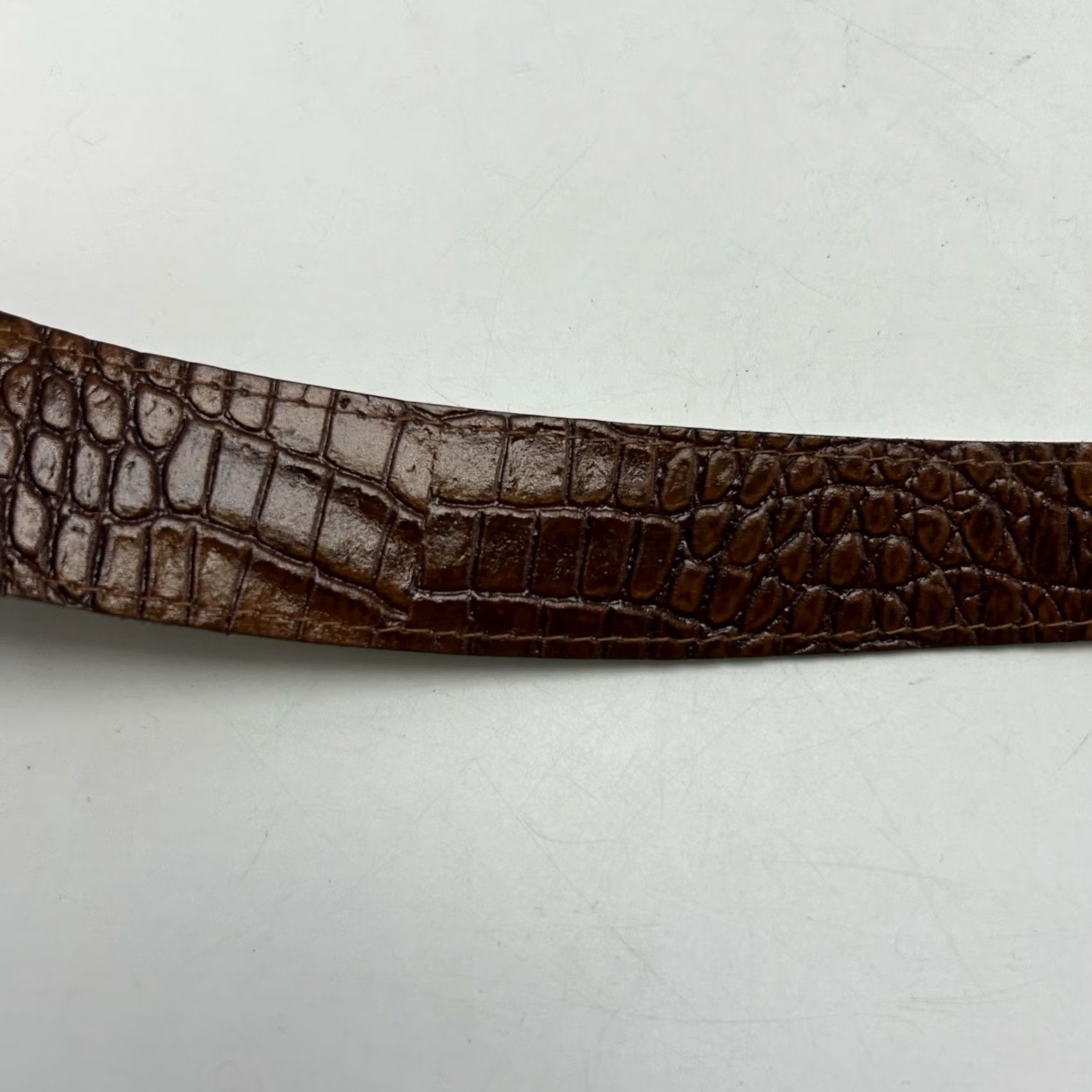 Vintage VINTAGE Womens Belt Medium Faux Leather Gold Chain Detail Croc Embossed 90s Y2K Size ONE SIZE - 5 Thumbnail