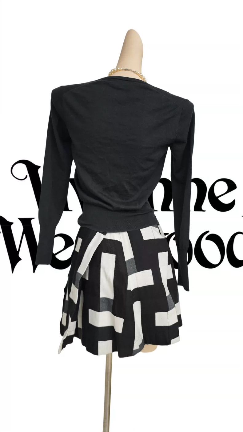 Vivienne Westwood Vivienne Westwood sizeS Black and white geometry, origami, Size 27" / US 4 / IT 40 - 6 Thumbnail