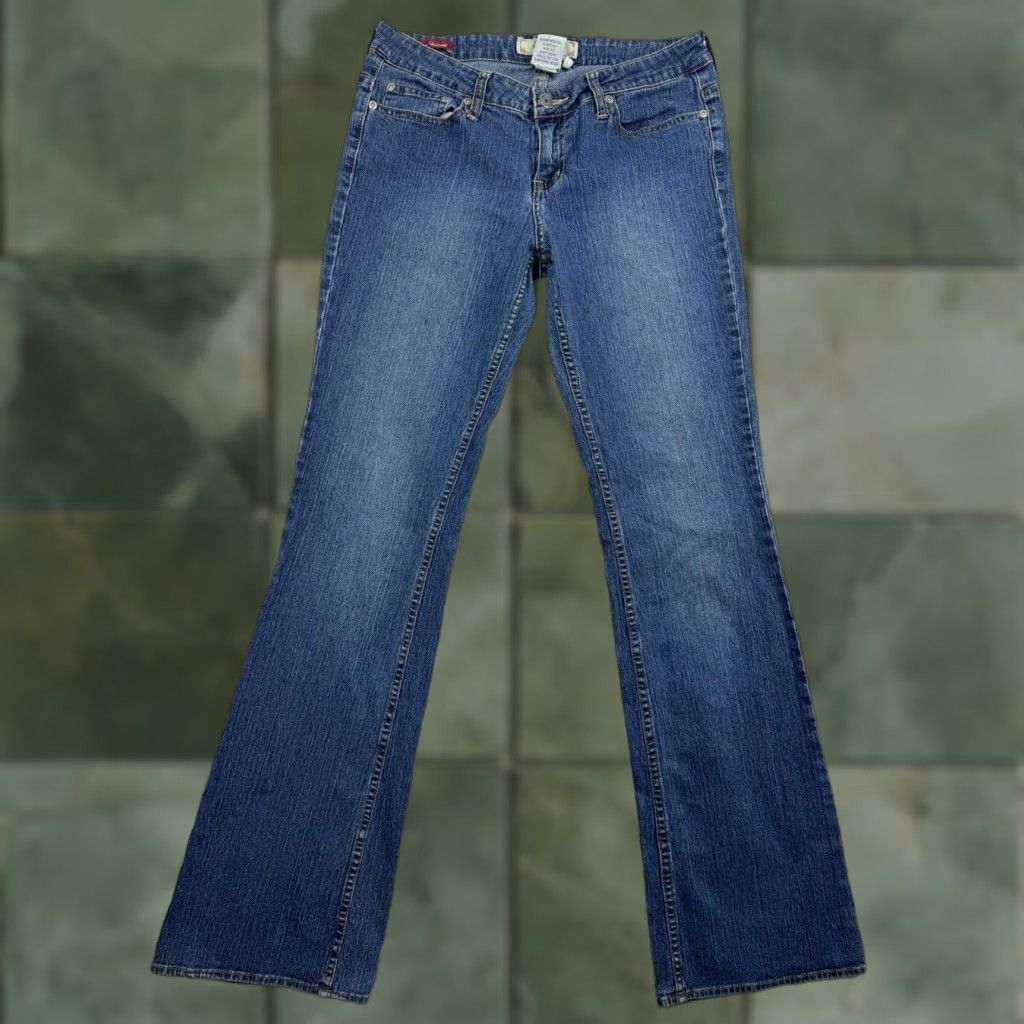 Vintage VINTAGE YMI Jeans Women 11 Blue Low Rise Bootcut Hipster Y2K Grunge Classic Regular Jeans Womens size 11 blue bootcut Y2K hipster vintage YMI jeans Size 32" / US 10 / IT 46 - 1 Thumbnail