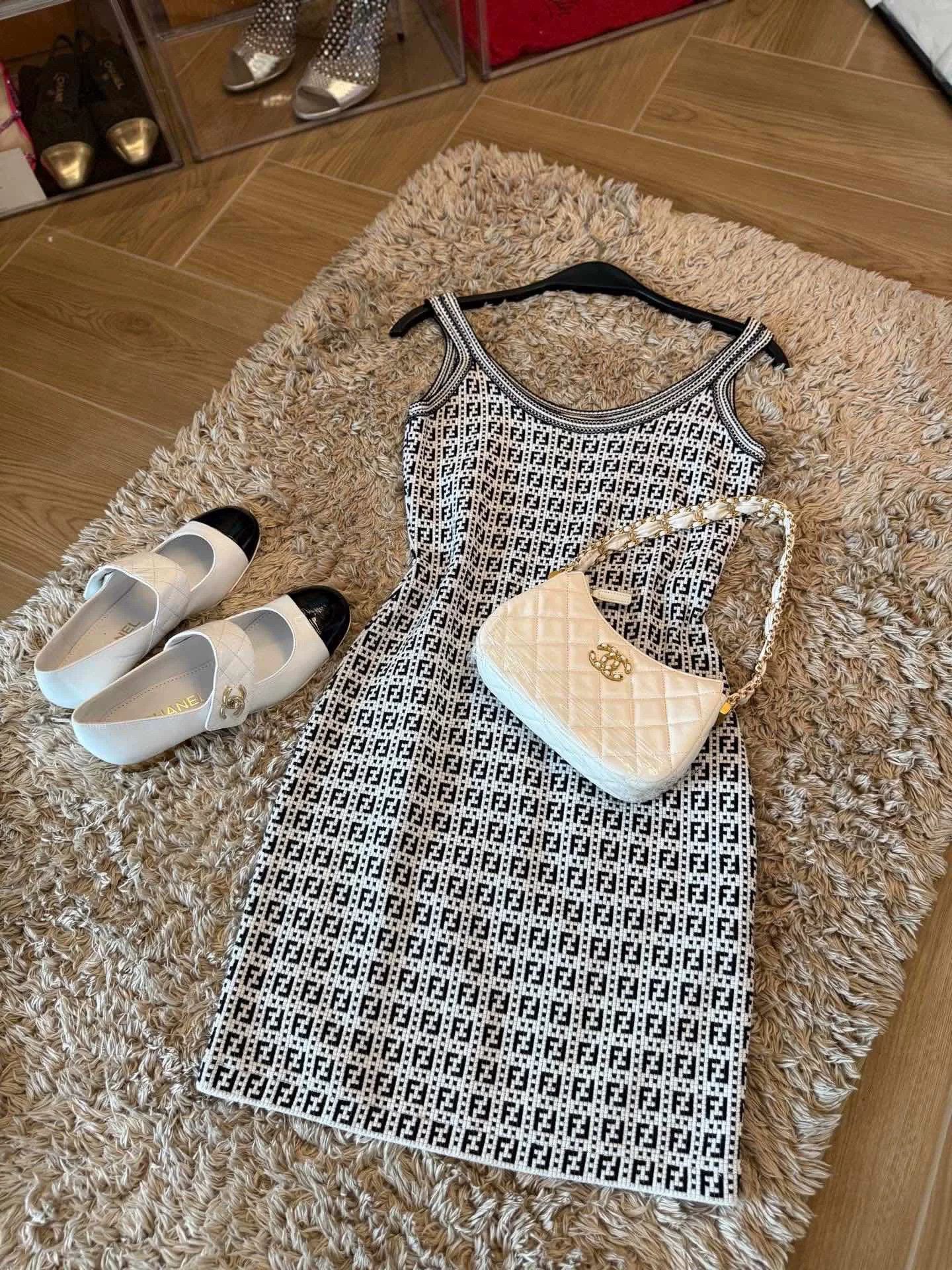 Fendi FENDI Classic Knit Dress Size S / US 4 / IT 40 - 1 Thumbnail
