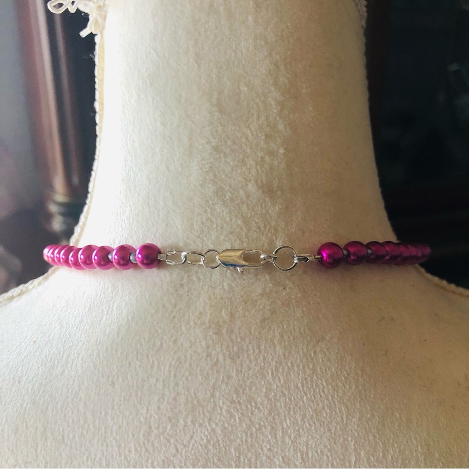 Handmade Handcrafted repurpose fuchsia pink pendant Pearl necklace Size ONE SIZE - 7 Thumbnail