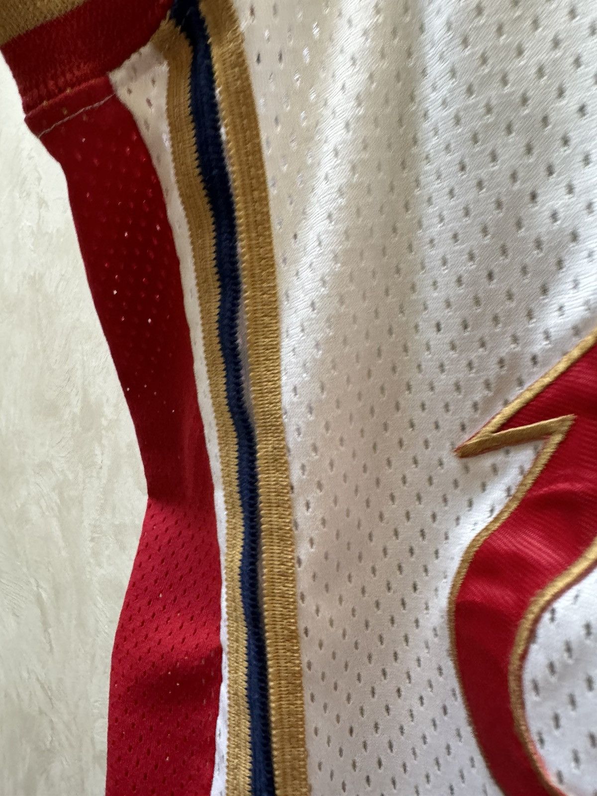 Champion × NBA Vintage NBA Lebron James Champion Cleveland Cavaliers Jersey Size US S / EU 44-46 / 1 - 7 Thumbnail