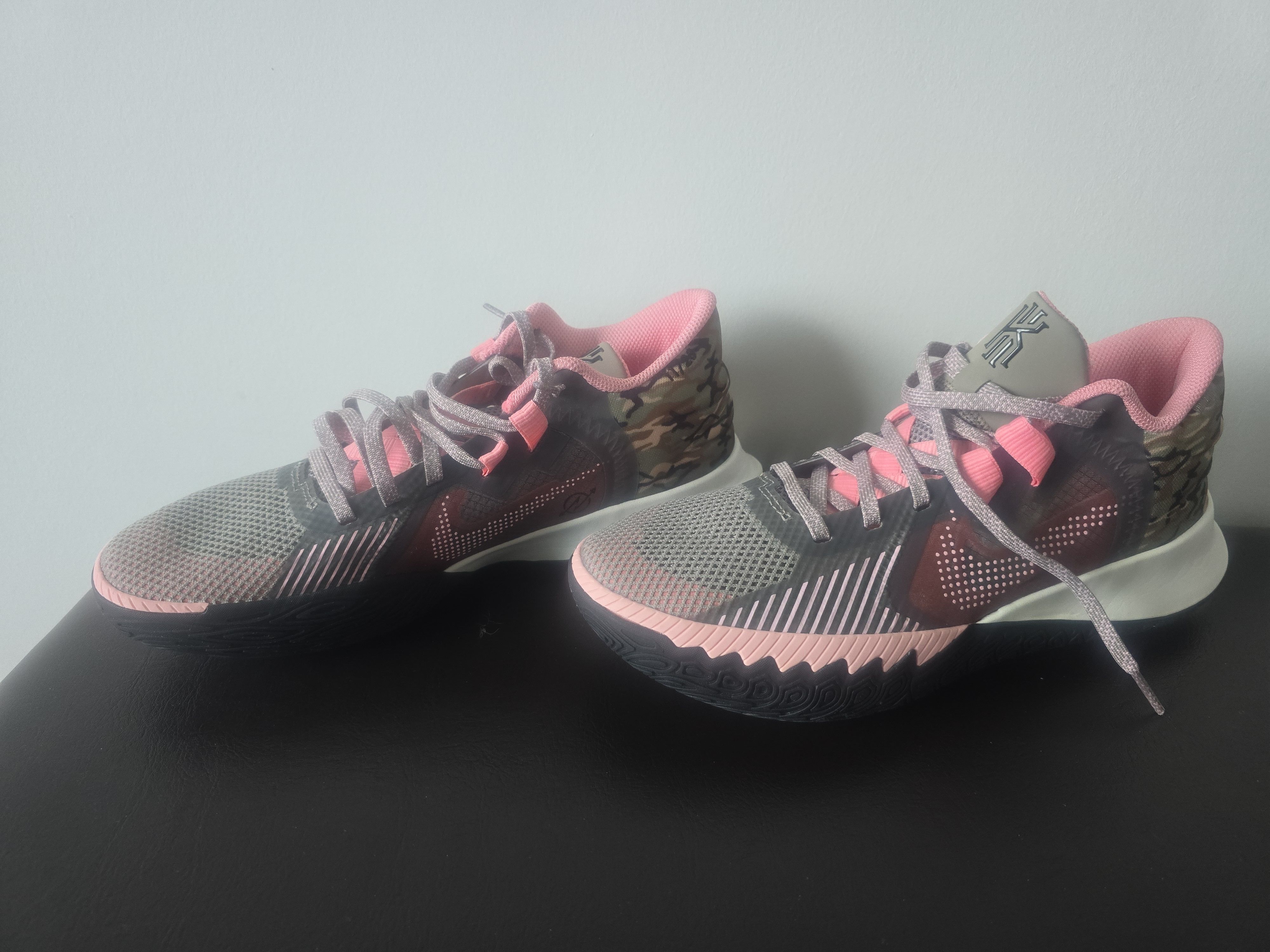 Nike Nike Kyrie Basketball Shoes Grey Coral Kyrie Irving Sneakers Size US 7.5 / IT 37.5 - 1 Thumbnail