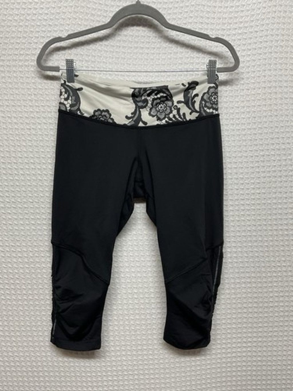 Lululemon Lululemon Laceoflage Cream Run For Your Life Pants Women 8 Size 30" / US 8 / IT 44 - 1 Thumbnail