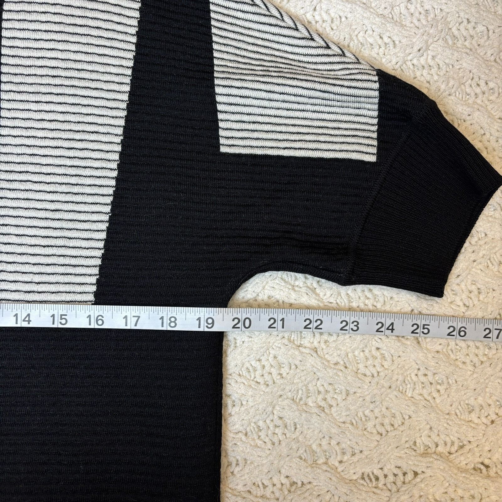 St. John St. John Women's Black & White Geometric Wool Blend Dress Sw Size M / US 6-8 / IT 42-44 - 9 Thumbnail