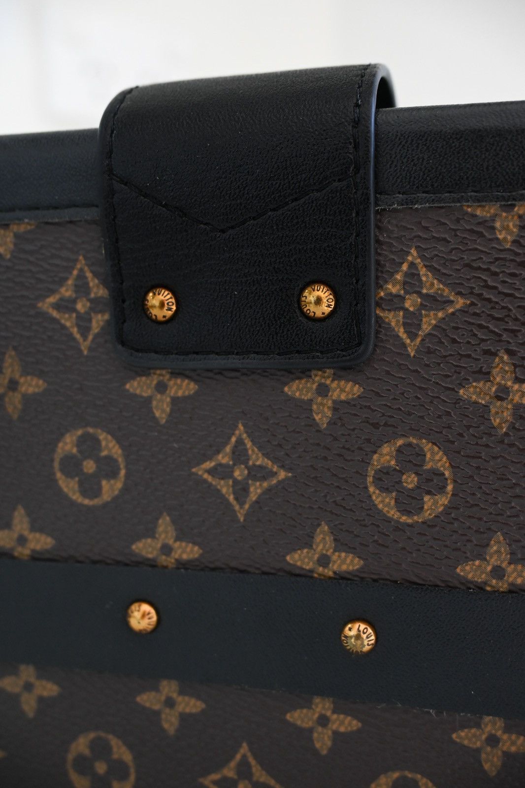 Louis Vuitton Louis Vuitton Petite Malle Size ONE SIZE - 16 Thumbnail