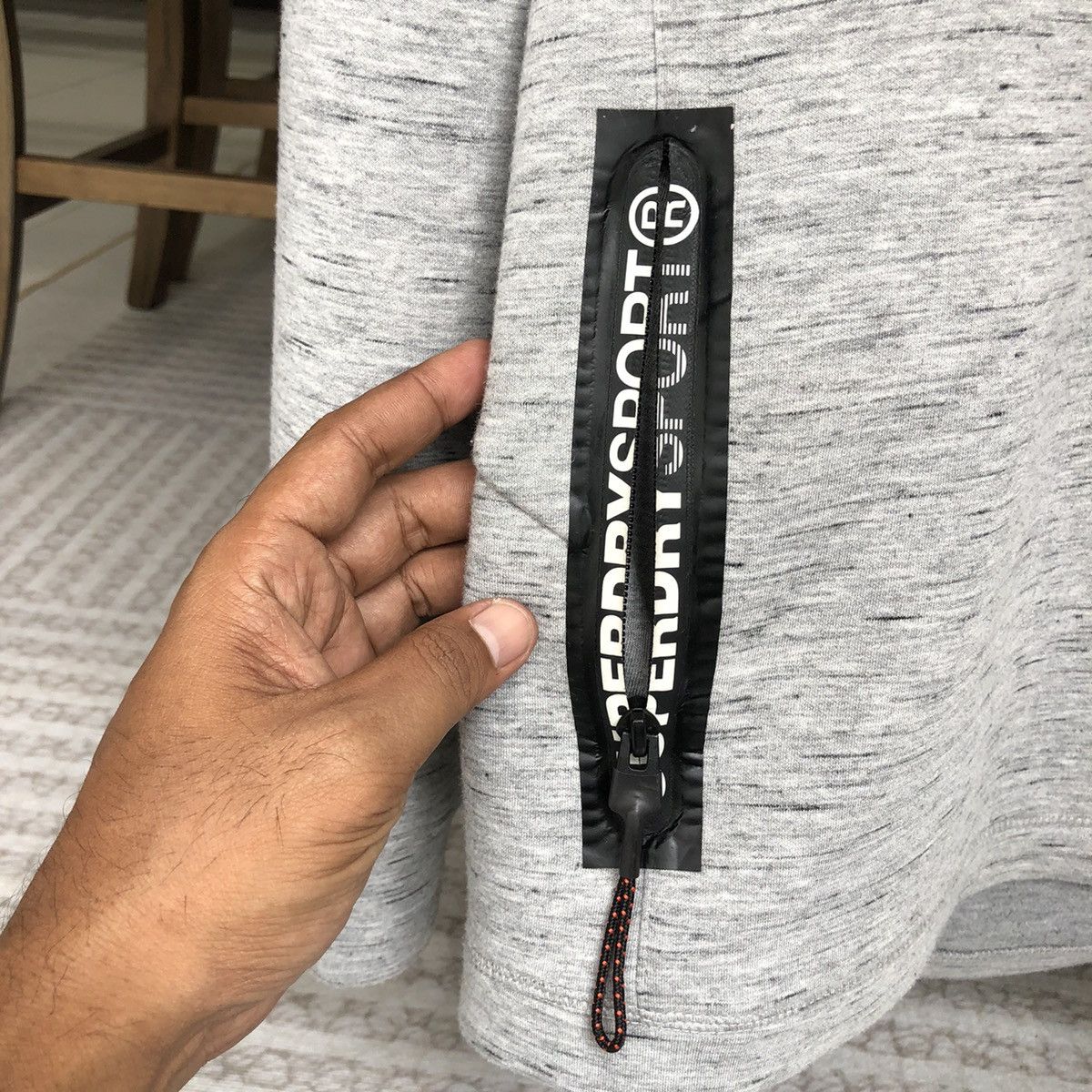 Superdry SUPERDRY SPORT Core Gym Tech Stretch Overhead Fit Hoodie Size US M / EU 48-50 / 2 - 5 Thumbnail