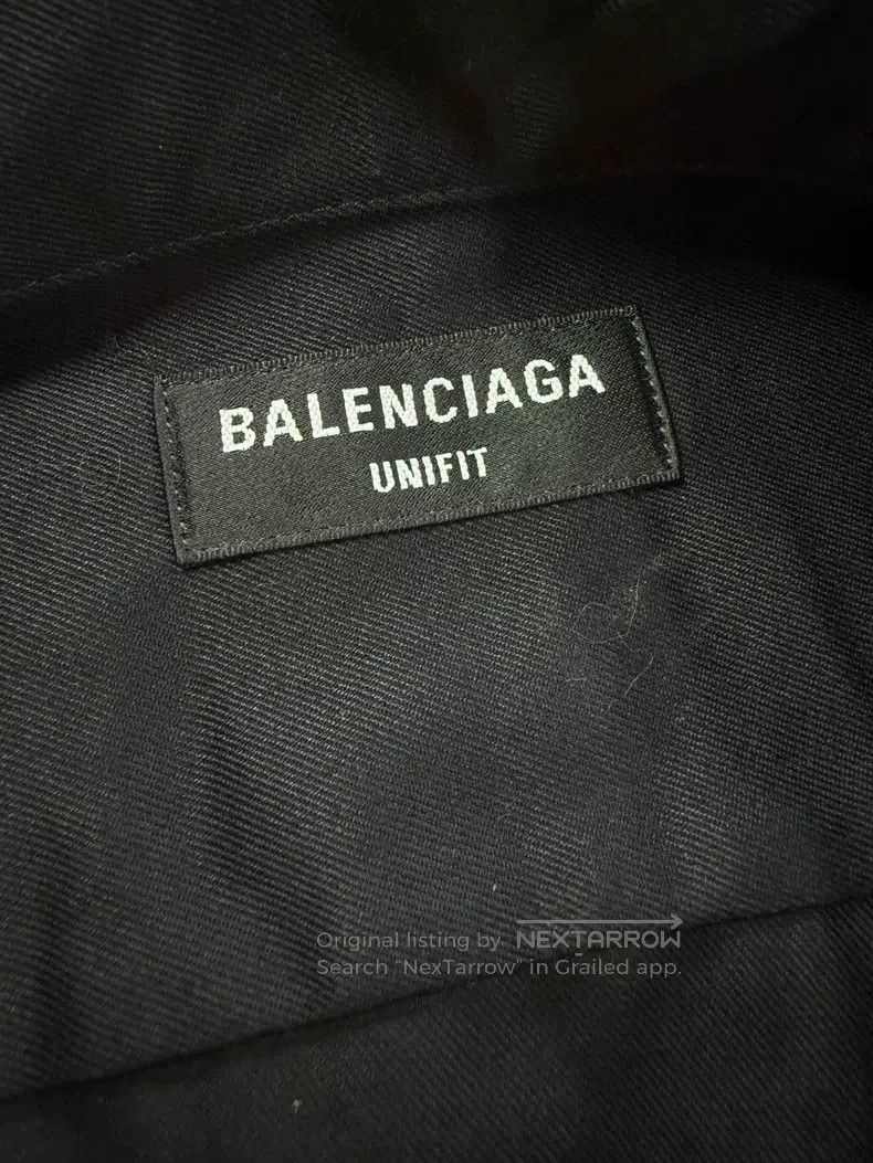 Balenciaga Balenciaga Black letter large logo print oversized short s Size US L / EU 52-54 / 3 - 3 Thumbnail