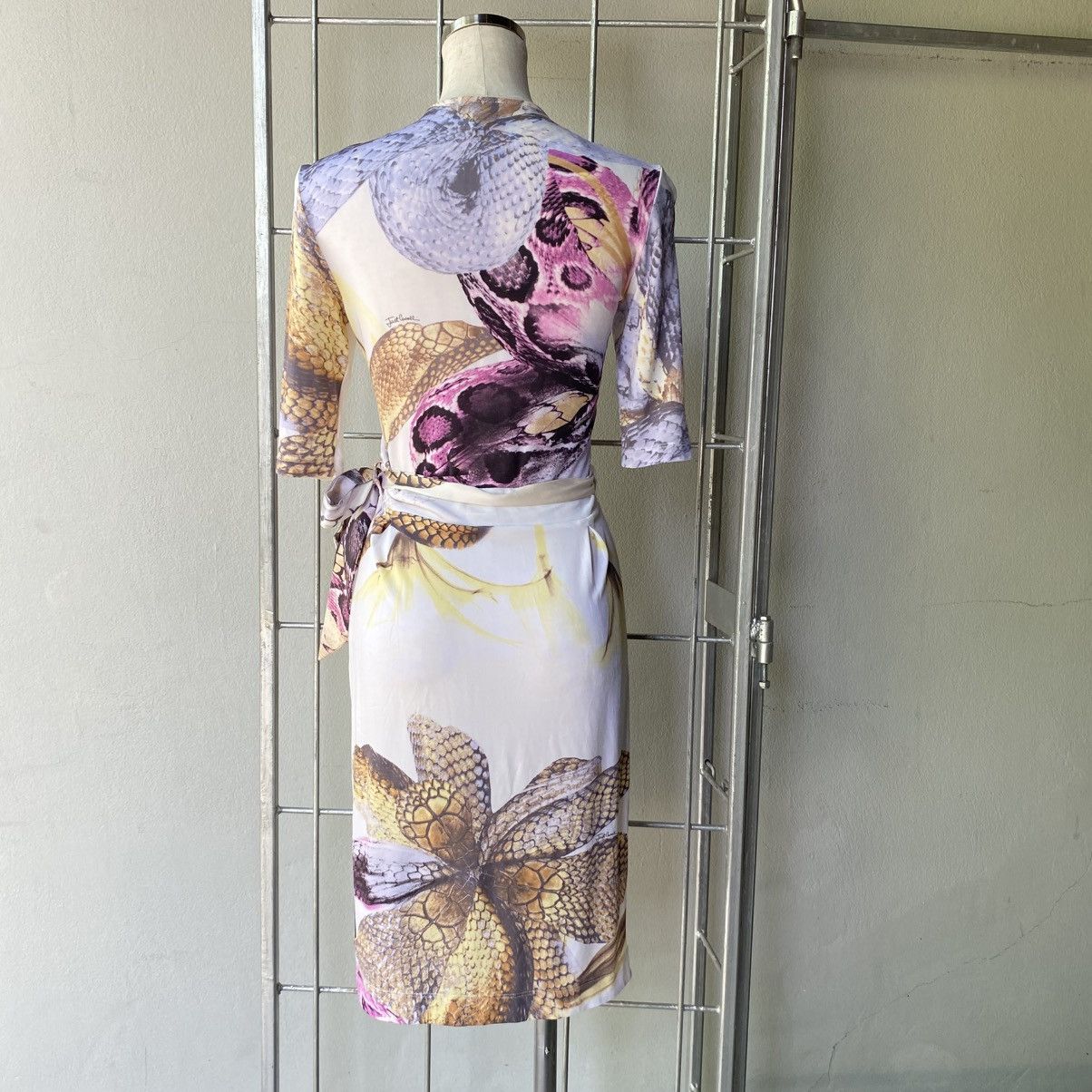 Just Cavalli Just Cavalli White Botanical Wrap Dress Size XS / US 0-2 / IT 36-38 - 21 Thumbnail