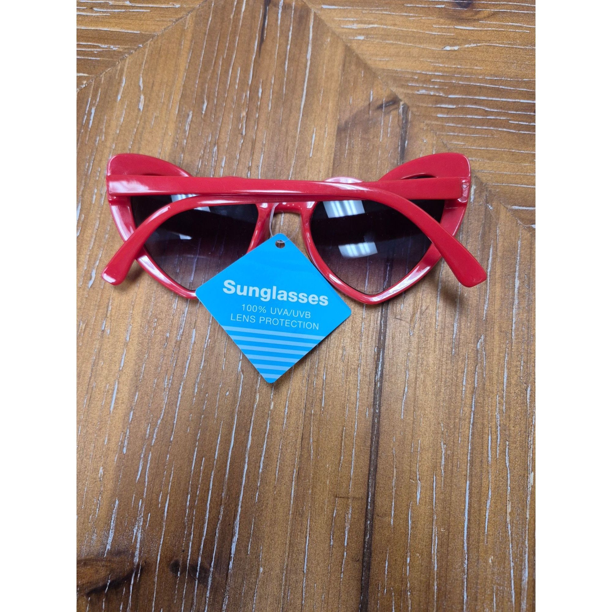 Foster Grant Heart-Shaped Red Sunglasses With 100% UVA/UVB Protection By Size ONE SIZE - 2 Thumbnail