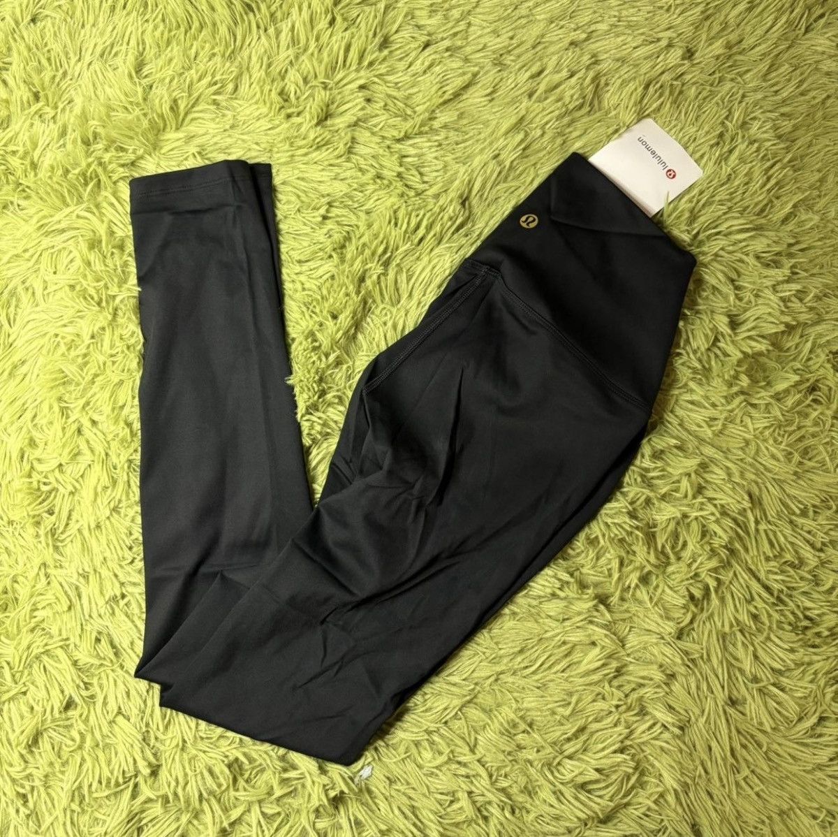 Lululemon Lululemon Black and Gold Define Jacket and Leggings Set Size M / US 6-8 / IT 42-44 - 3 Thumbnail