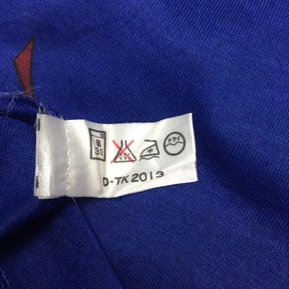 Valentino Vtg VALENTINO GARAVANI JEANS Italy Sailing Tee Shirt Yacht Size M / US 6-8 / IT 42-44 - 8 Thumbnail