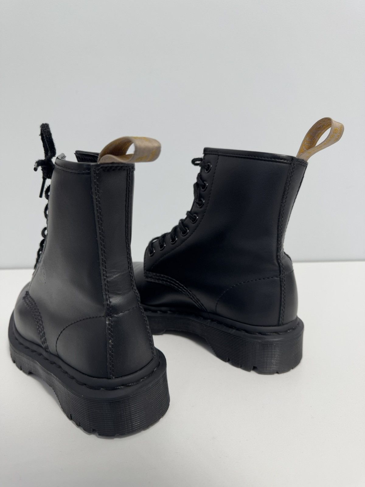 Dr. Martens Dr Martens AirWair Mono Vegan Leather 27032 Lace Boots EU-37 Size US 7 / IT 37 - 8 Thumbnail