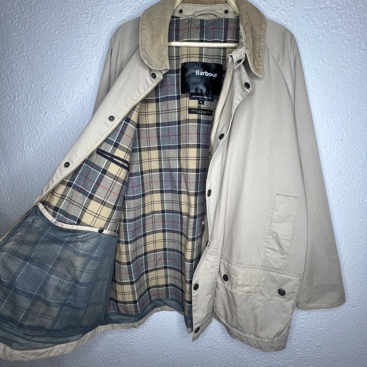 Barbour Barbour Beaufort Waxed Jacket Coat Beige A963 L/W Size US XL / EU 56 / 4 - 2 Thumbnail