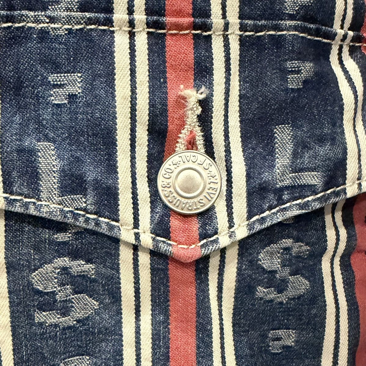 Levi's 🔥RARE🔥LEVI'S Embarcadero Station Stripe Logo Denim Jacket Size US M / EU 48-50 / 2 - 10 Thumbnail