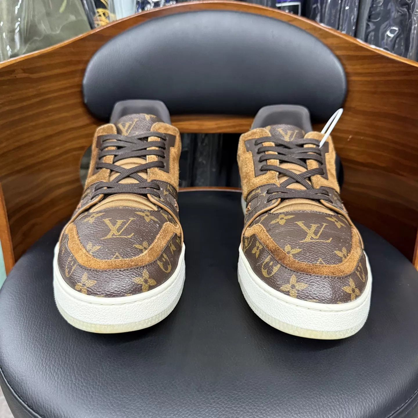 Louis Vuitton LV Trainer Brown Monogram UK10/44 Lightly Used Size US 11 / EU 44 - 2 Thumbnail