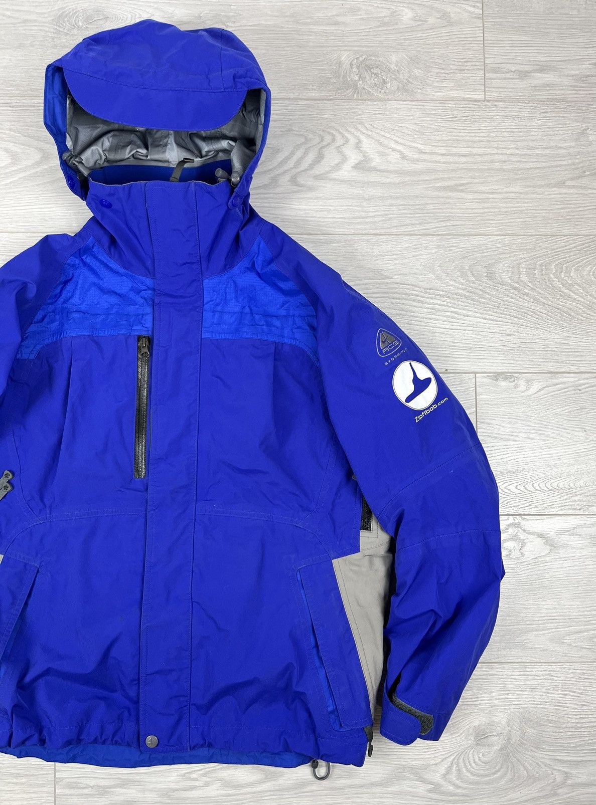 Vintage Nike ACG Vintage 00s Blue Waterproof Gorpcore Jacket Size US S / EU 44-46 / 1 - 2 Thumbnail