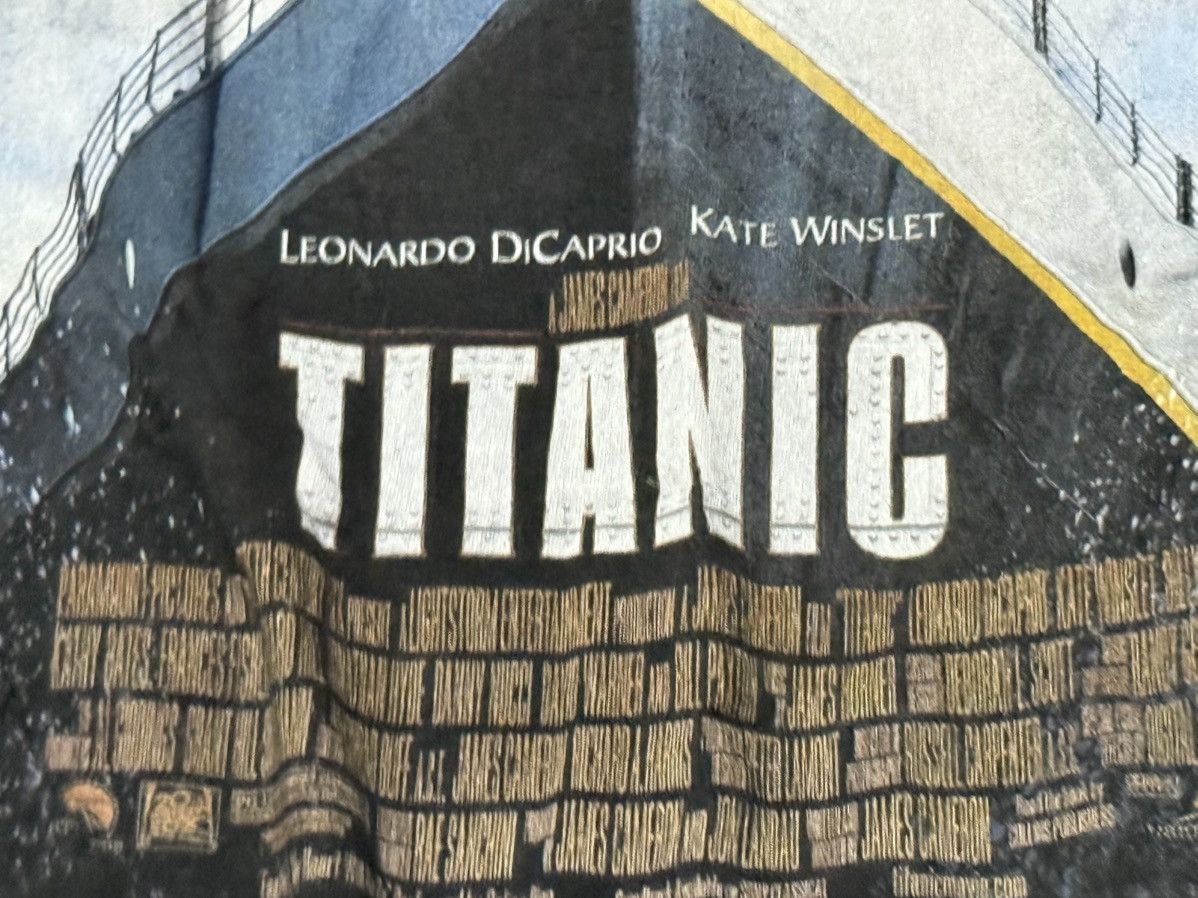 Vintage Vintage 90s Titanic Leonardo DiCaprio Bootleg T Shirt Size US XS / EU 42 / 0 - 5 Thumbnail