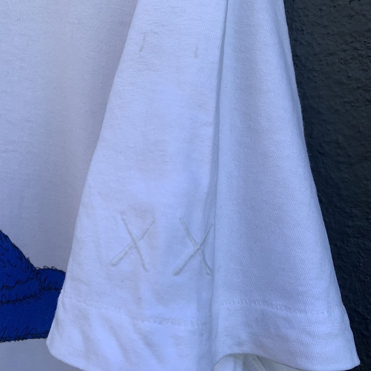 Kaws Kaws x uniqlo japanese brand tee Size US XL / EU 56 / 4 - 5 Thumbnail