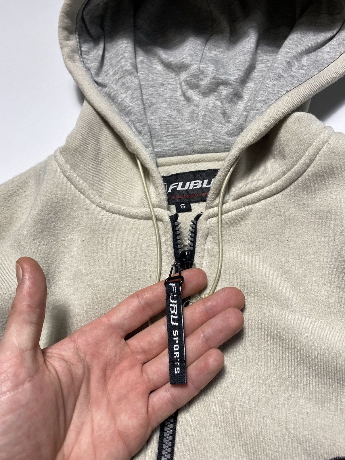 Fubu Vintage Fubu rap zip hoodie zipper size S Size US S / EU 44-46 / 1 - 14 Thumbnail