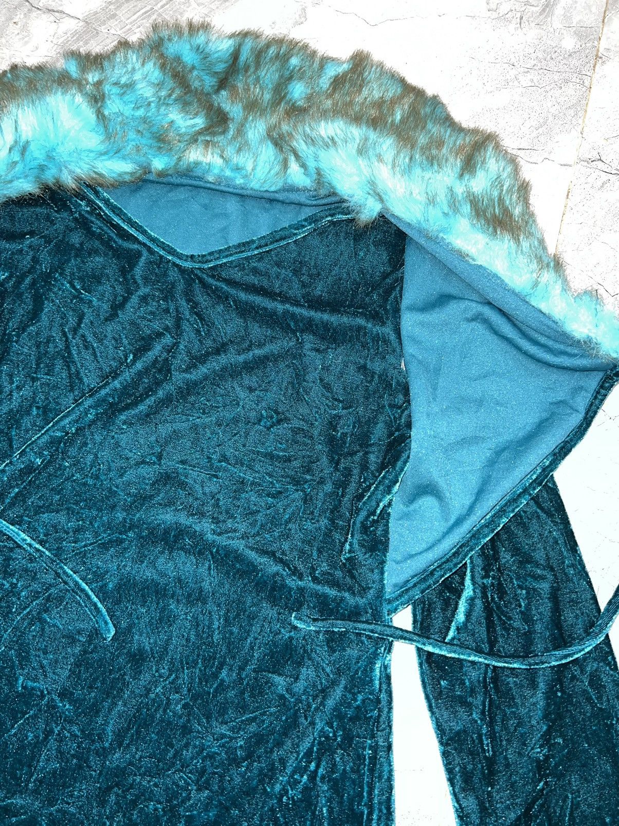 Japanese Brand Slay velvet in teal blue with fur collar 🧝🏻‍♀️🧚🏻 Size M / US 6-8 / IT 42-44 - 12 Thumbnail