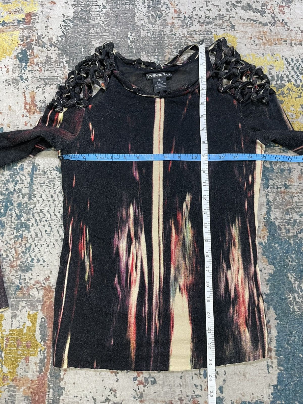 Vivienne Tam Vivienne Tam Abstract Decorative Shoulder Body Fit Top Size XS / US 0-2 / IT 36-38 - 11 Thumbnail