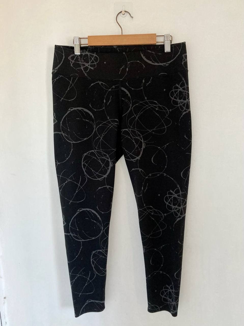 Futura × Uniqlo AIRism Active Uniqlo x Futura LAB Seamless Leggings Size 30" / US 8 / IT 44 - 2 Thumbnail