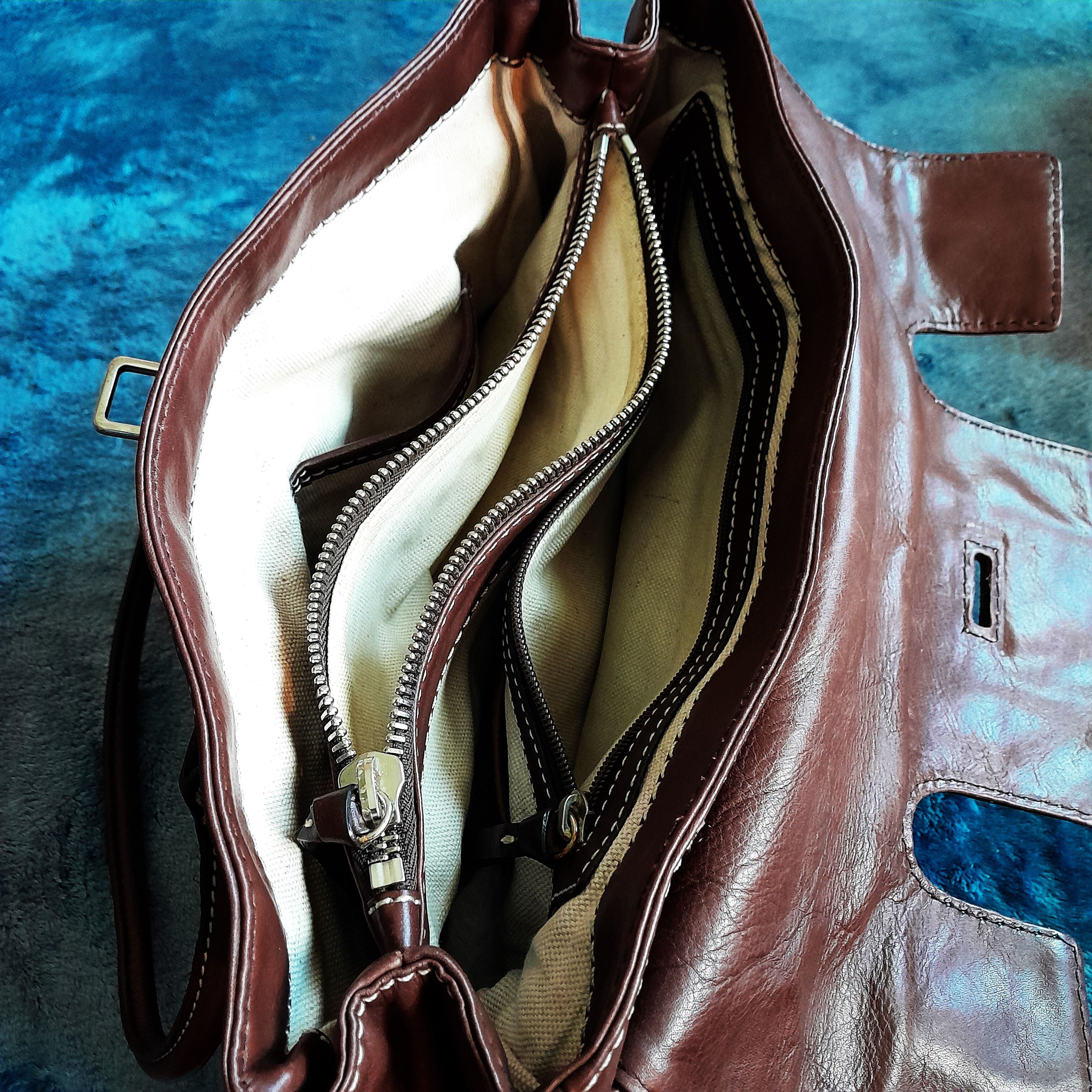 Michael Kors Michael Kors Brown Patent Leather Shoulder Bag Size ONE SIZE - 3 Thumbnail