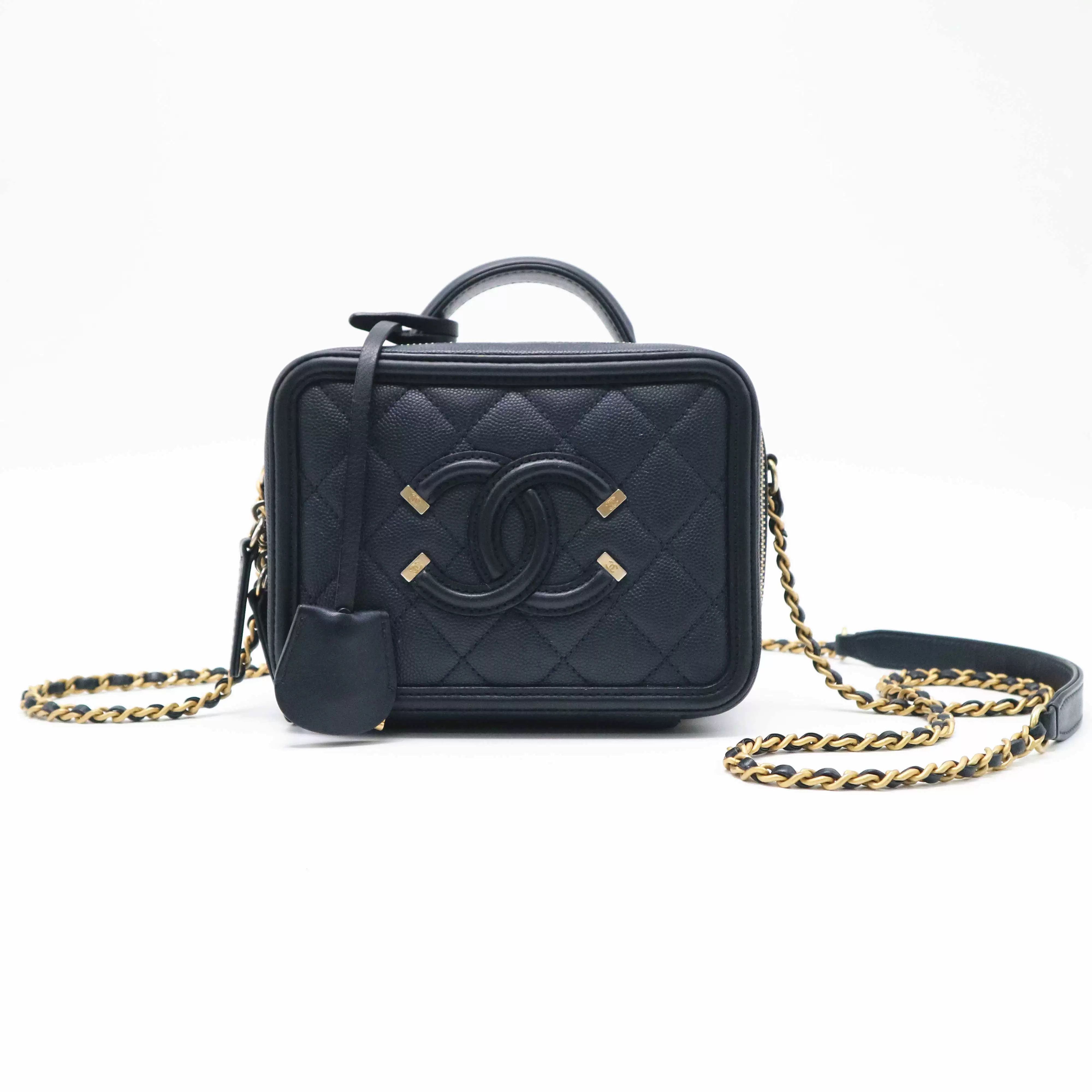Chanel Pre-loved Bag Very good condition Size ONE SIZE - 1 Thumbnail