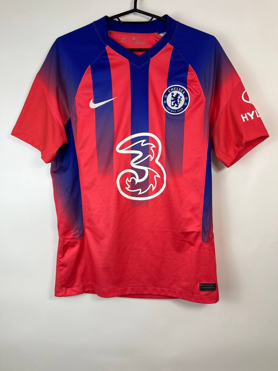 Nike CHELSEA 2020/2021 THIRD FOOTBALL SHIRT JERSEY NIKE SIZE S Size US S / EU 44-46 / 1 - 1 Thumbnail