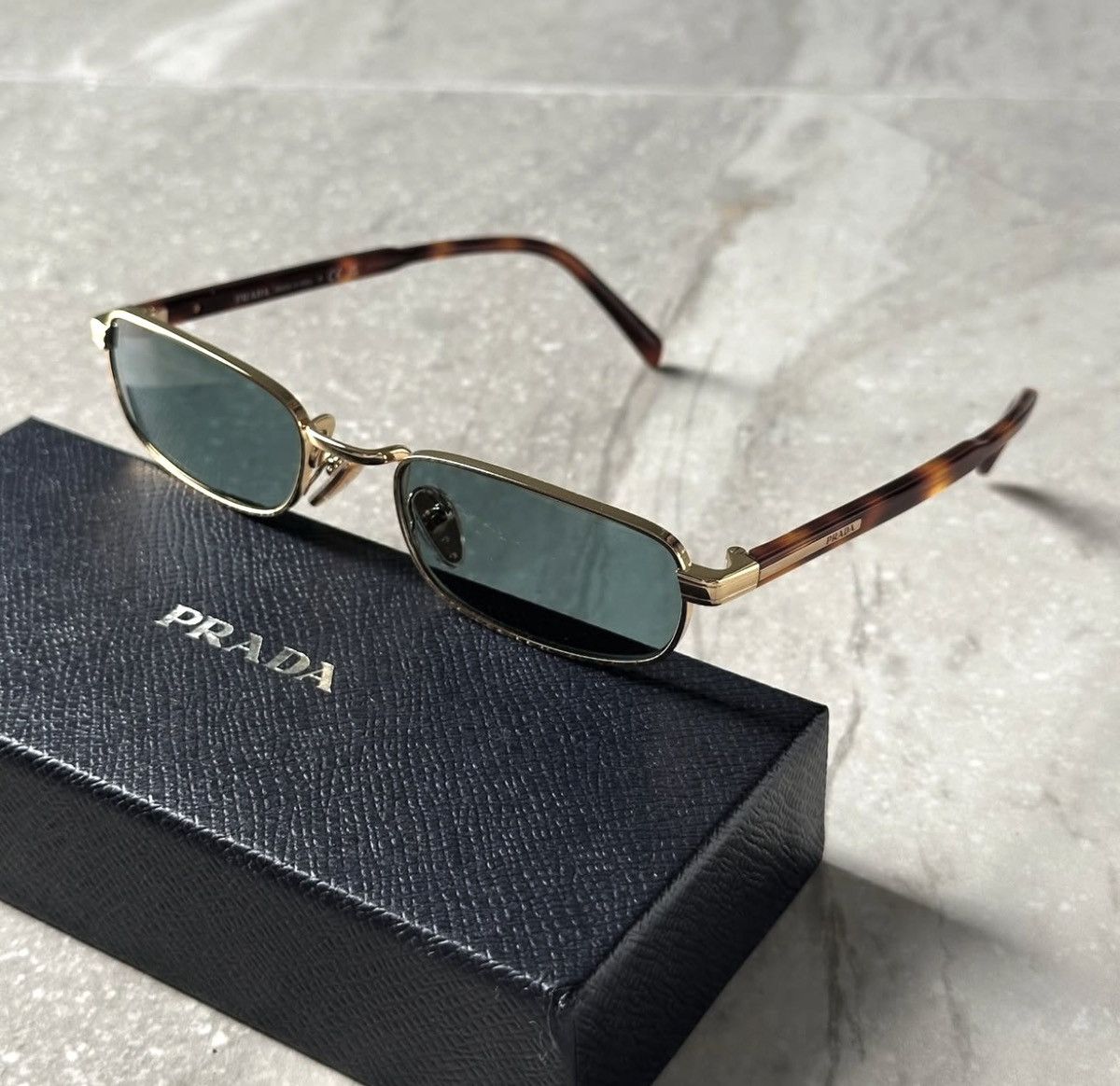 Prada NEW Prada sunglasses PR B54S 5AK40K Size ONE SIZE - 4 Thumbnail