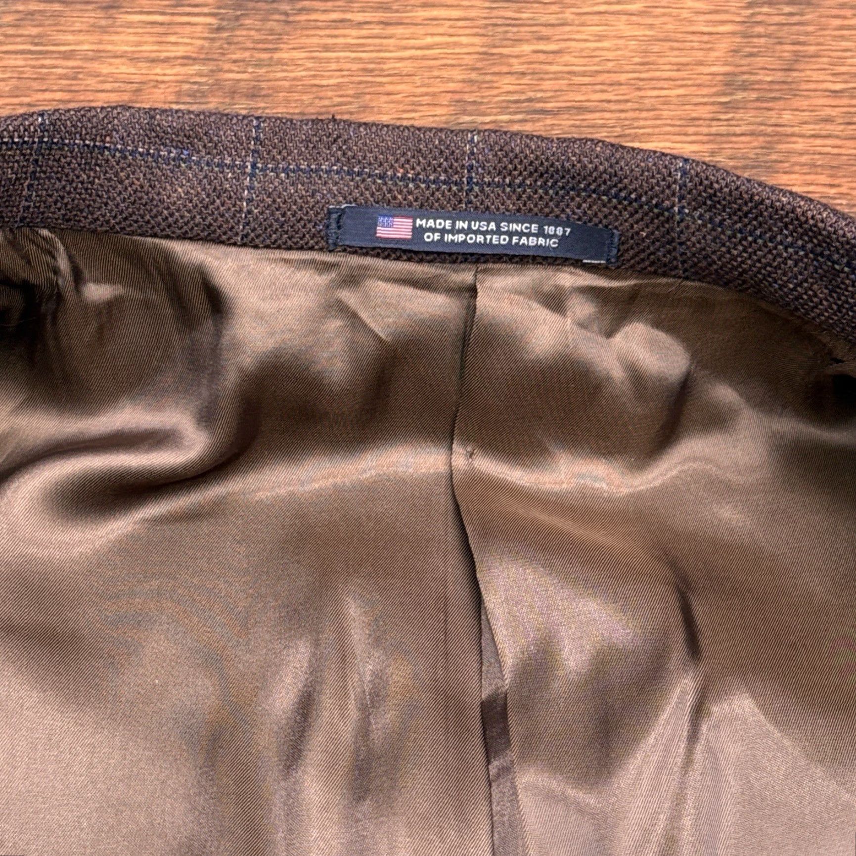 Hart Schaffner Marx Hart Schaffner Marx Suit Jacket 40 Long Brown Wool Windowpane Silk Wool Blazer Jacket Blazer Mens 40 Long Brown Windowpane Wool Silk Blazer Size 40R - 6 Thumbnail