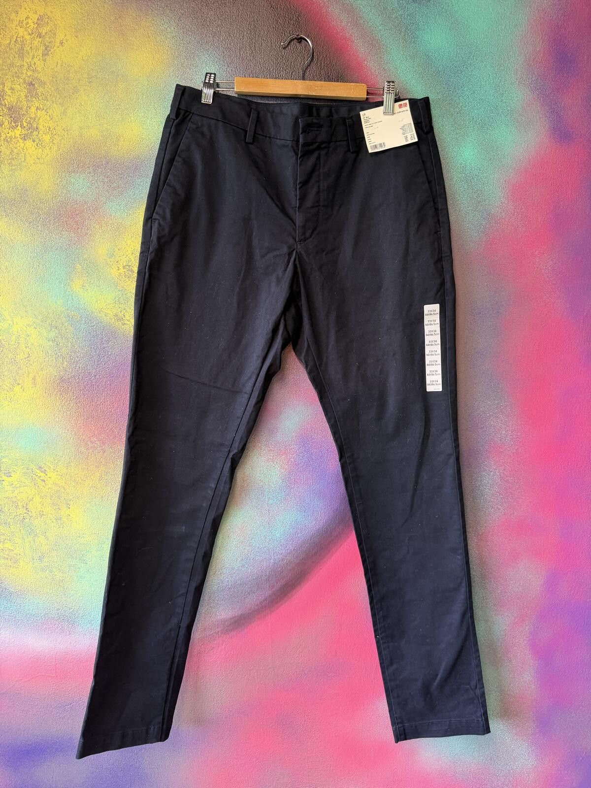 Other Uniqlo black slim fit trousers in size 33 Size ONE SIZE - 1 Thumbnail