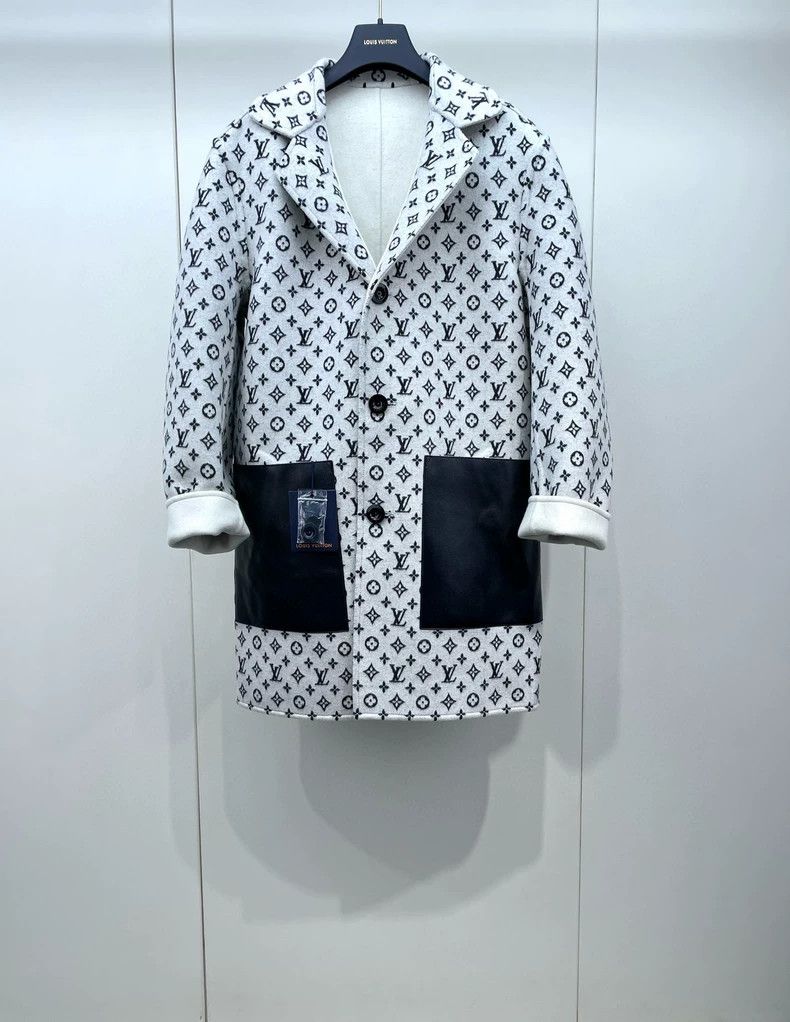 Louis Vuitton Reversible Cashmere Coat- DMC