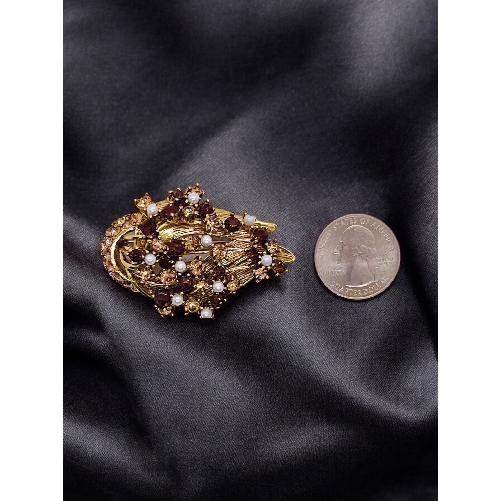 Robert Talbott Vintage Talbots Gold Tone Crystal & Faux Pearl Brooch-Pin Size ONE SIZE - 4 Thumbnail