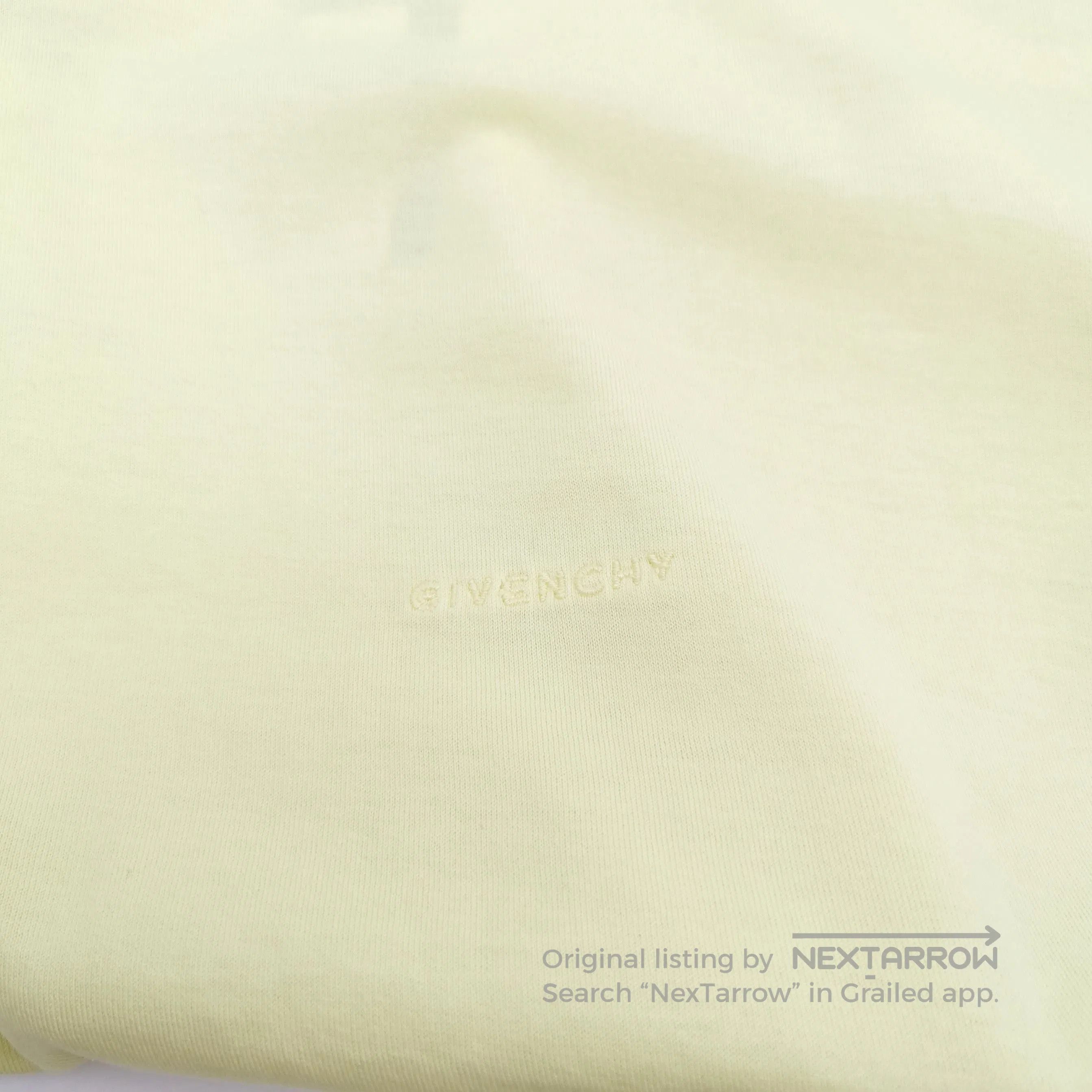 Louis Vuitton Givenchy x Chito Cotton Crewneck Graphic T. Size US XS / EU 42 / 0 - 1 Thumbnail