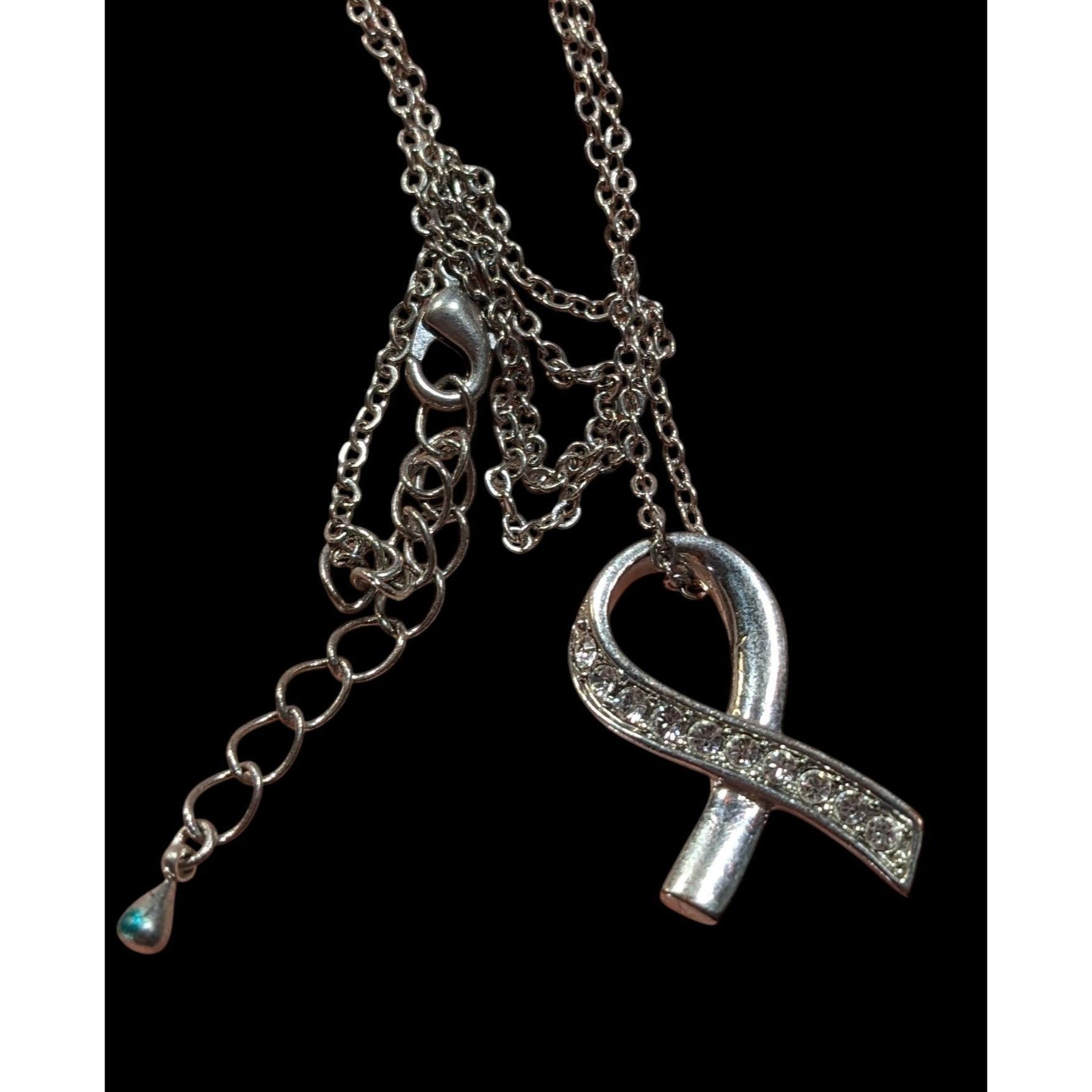 Other Elegant Ribbon Pendant Silver Tone With Rhinestone Accents Size ONE SIZE - 3 Thumbnail