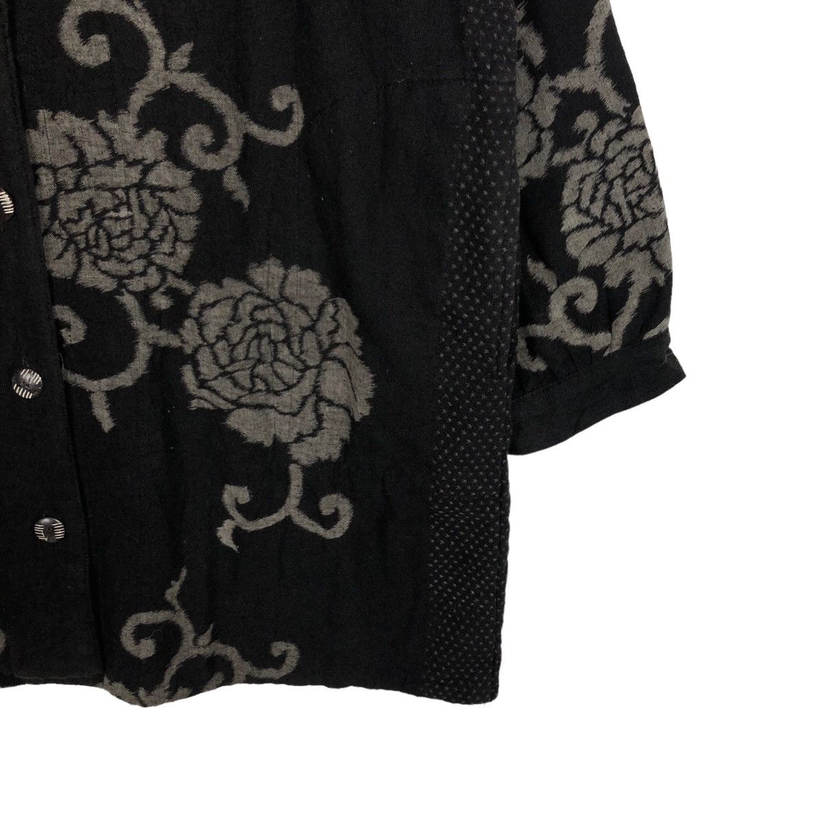 Japanese Brand VINTAGE ISSEY MIYAKE DESIGN WOOL FLORAL OVER PRINT Size US L / EU 52-54 / 3 - 4 Thumbnail