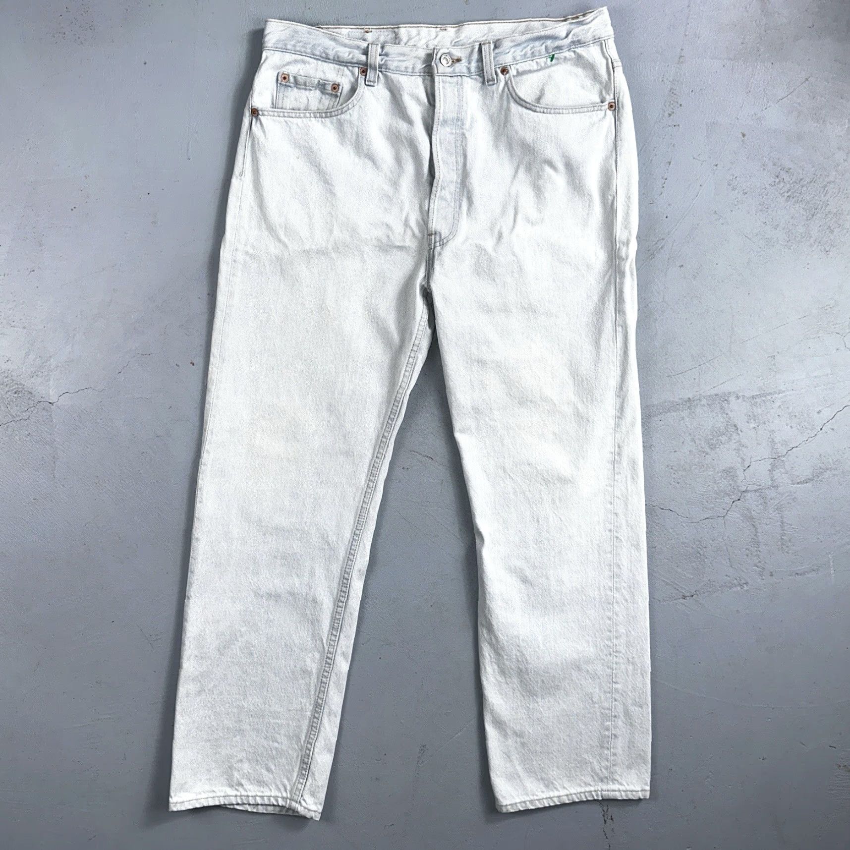 Levi's VINTAGE Levi's 501 Jeans Men Regular Fit Straight Leg 38x30 90s USA Light Wash Cotton Denim Size US 38 / EU 54 - 2 Thumbnail
